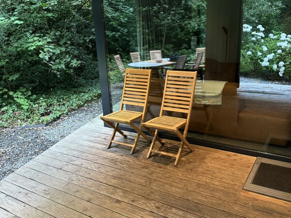 Voorkant en oprit van vakantiewoning Dorth31